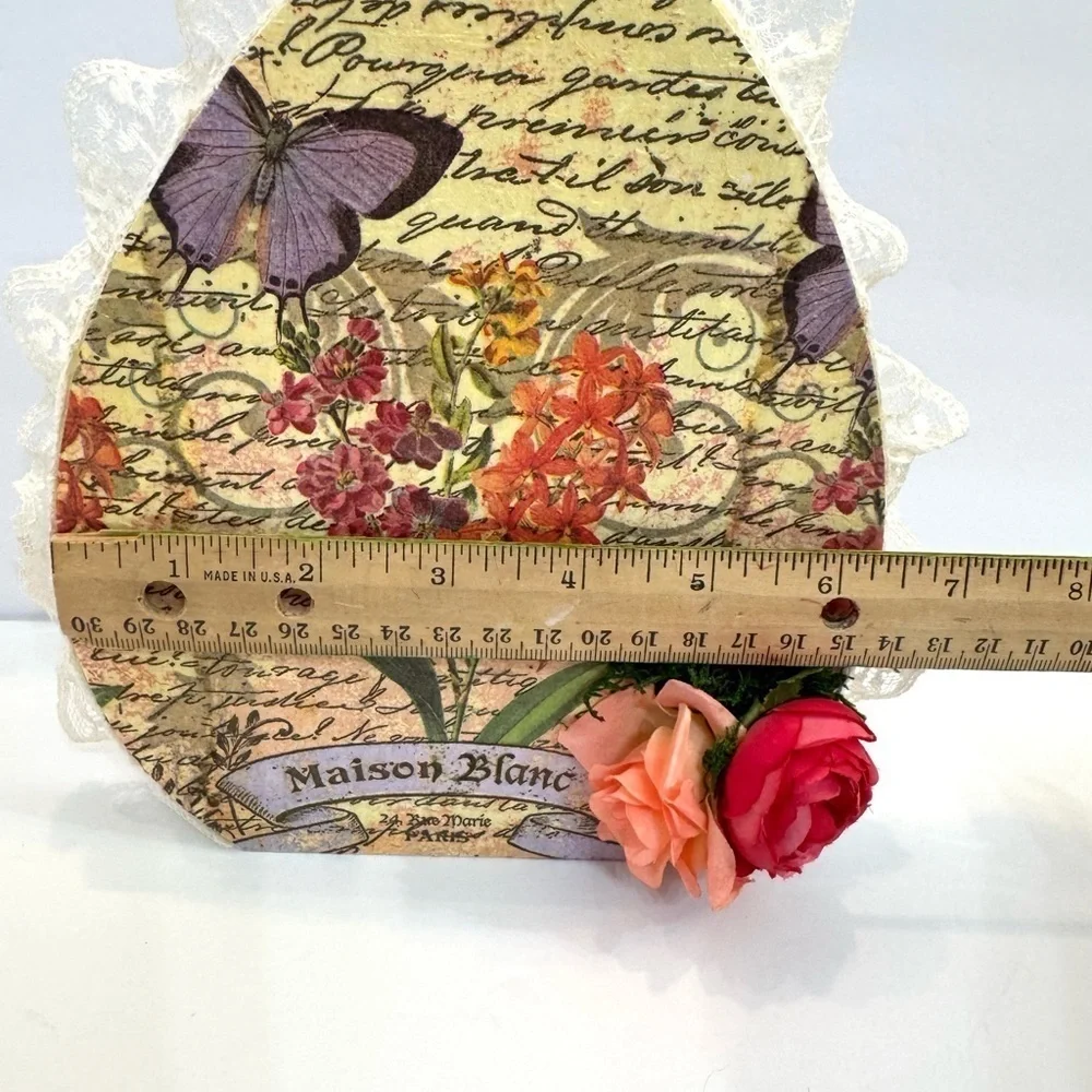 NEW Floral Decorative Easter Egg Plaque with Butterflies and Roses Lace Trim